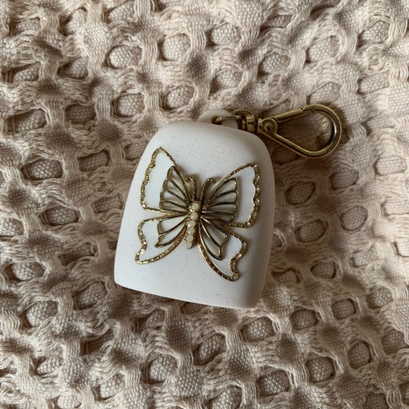 Bath& Body Works White Glitter Butterfly Hand Sanitizer Holder - Picture 2 of 5